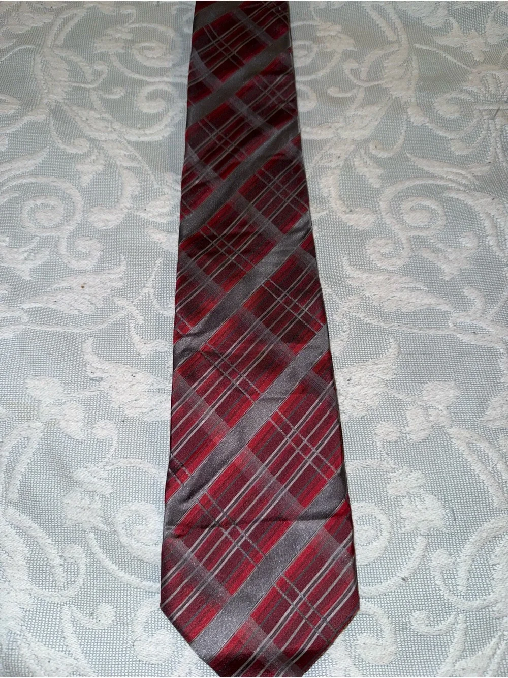 Van Heusen Men's Red and Gray Plaid Silk Tie